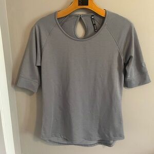 KUHL's Women's RHEA 1/2 sleeve keyhole back grey XS outdoors hiking camping